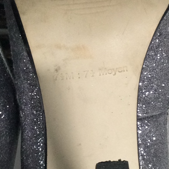 GUESS Pointed Toe Sparkly 4” Heels, Size 7.5 - Picture 11 of 12